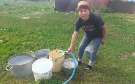 When the tap runs dry: Women carry more than water in Kazakhstan